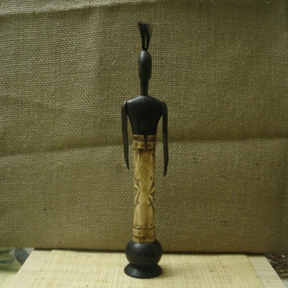 Vintage Hand Carved Man Figurine from Kenya - Picture 4 of 16